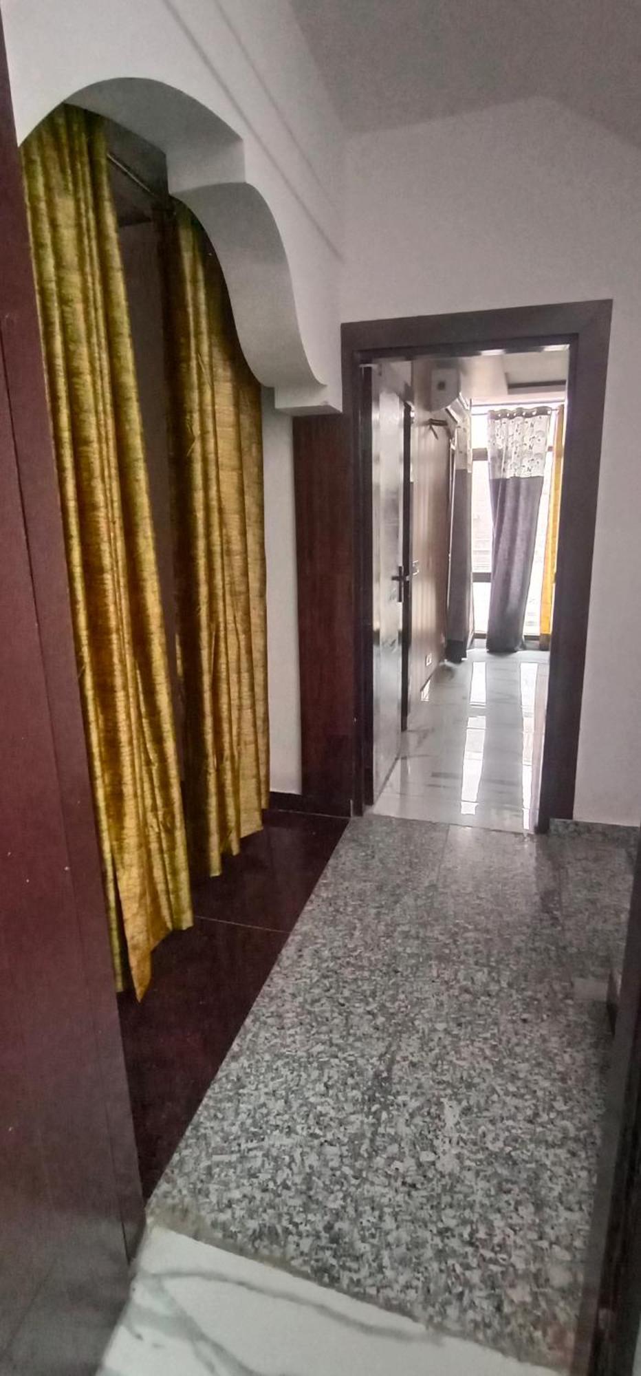 Osho Community Guest house