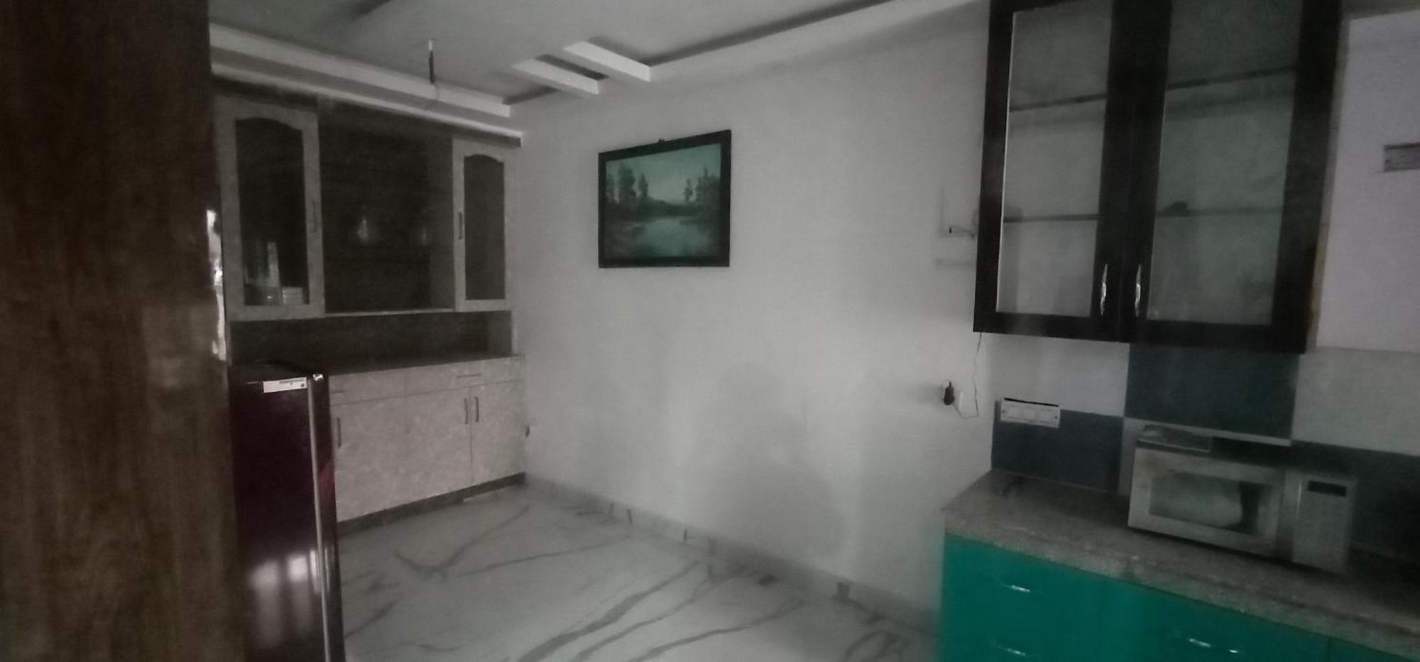 Osho Community Guest house *